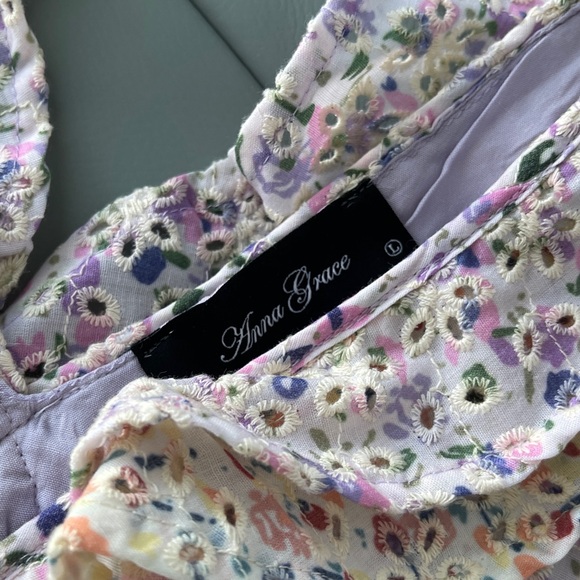 Eyelet Two Piece Ruffle Shorts Set - Picture 6 of 15